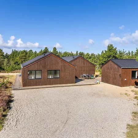 Heidi - 1km From The Sea By Interhome *