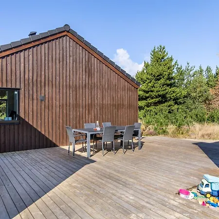 Heidi - 1km From The Sea By Interhome *