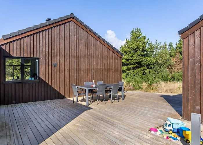 Heidi - 1km From The Sea By Interhome *